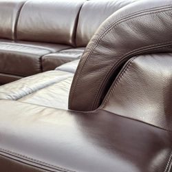 Couch/Sofa Sectional - Real Leather - Delivery Available 🚛