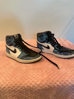 Nike Air Jordan 1 High Tie-Dye Sneakers