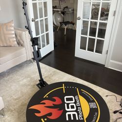 LARGE 40 Inch 360 Photo Booth 