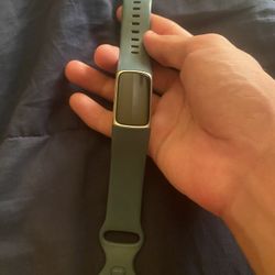 Fitbit Charge 5 