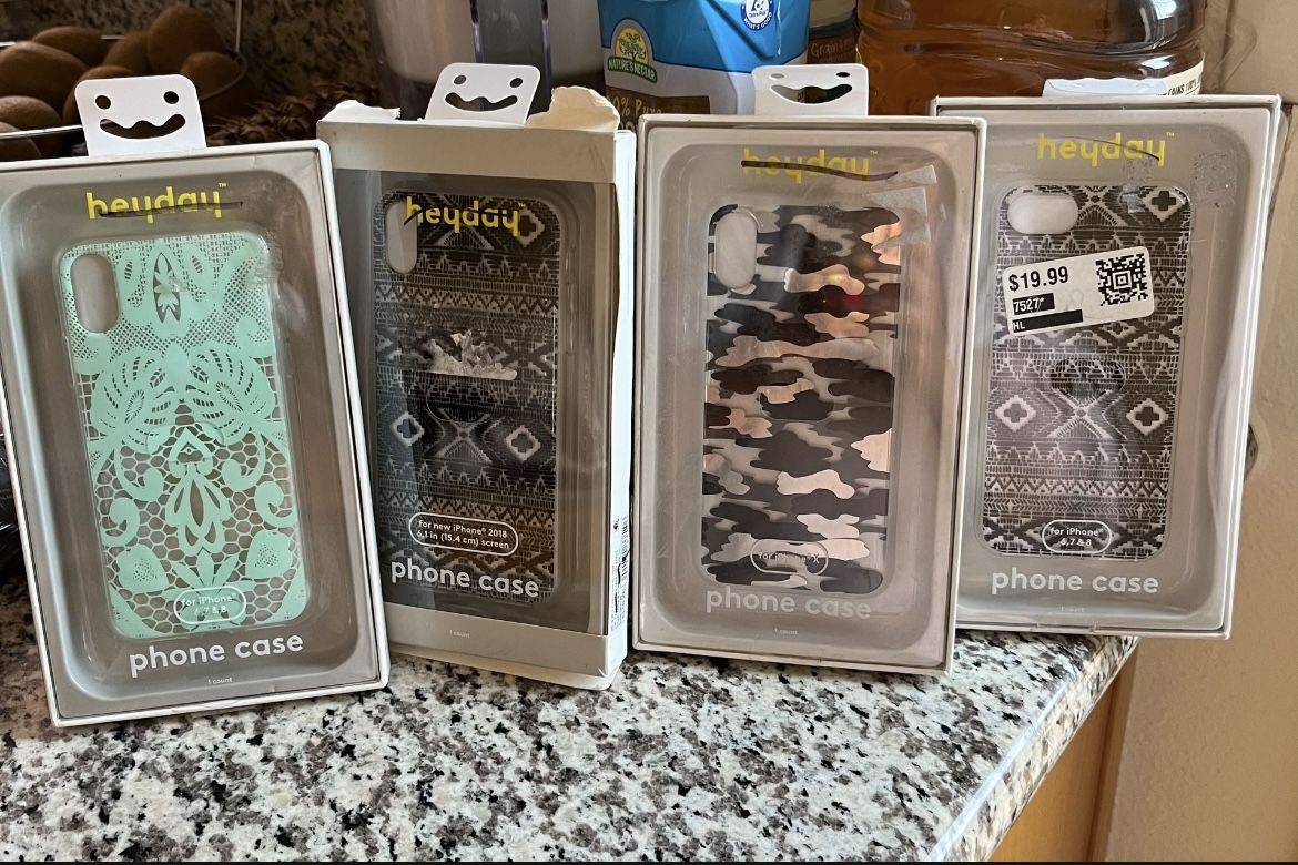 🍀NEW heyday 10,8,7 iPhones Cases $10 Each 🎈