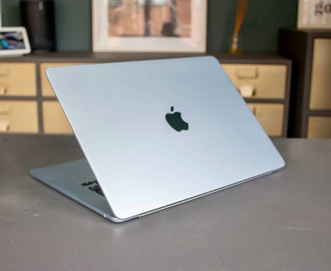 Apple 13” M4 MacBook Air