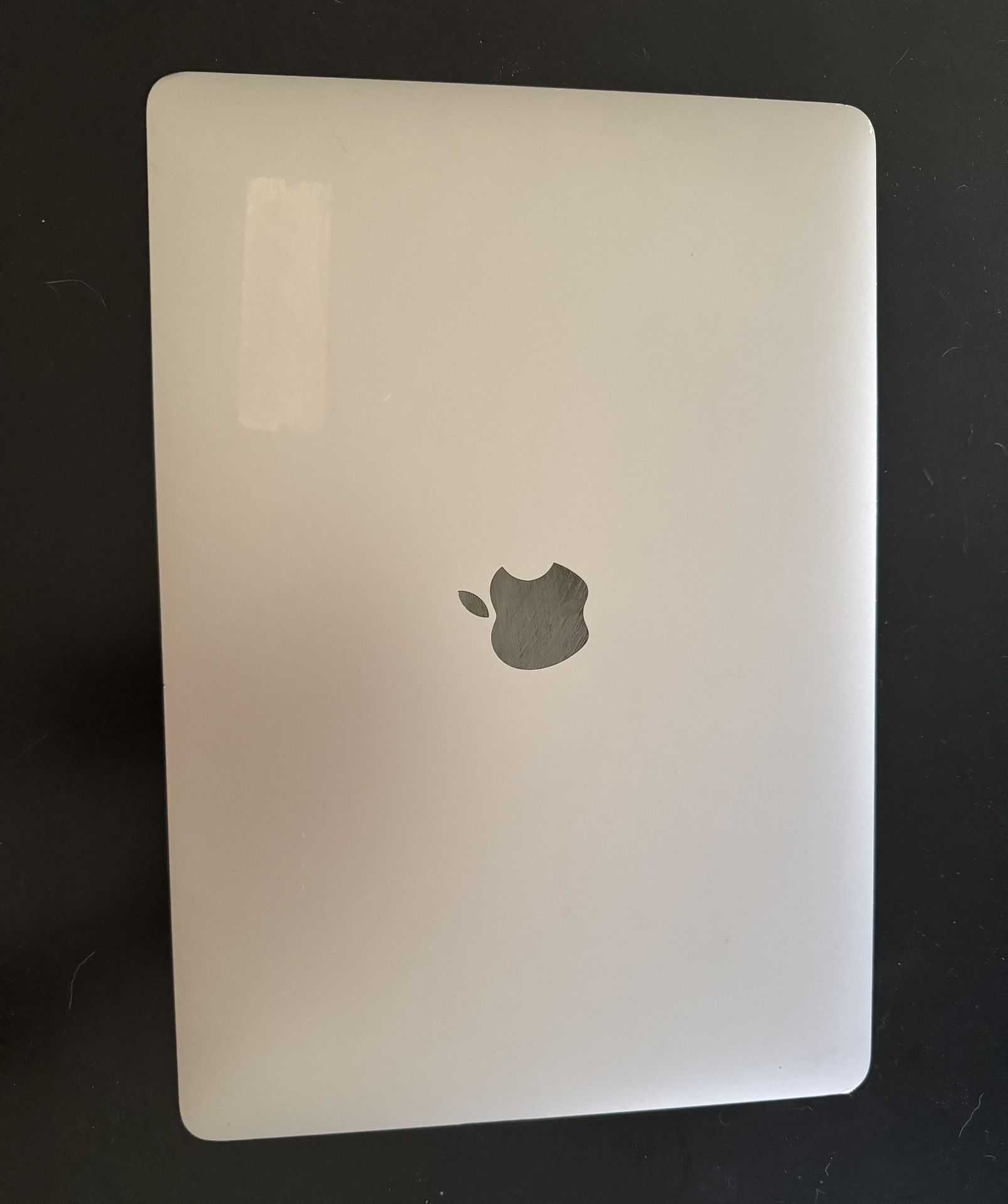 2017 MacBook Pro 13” 2 TBT3