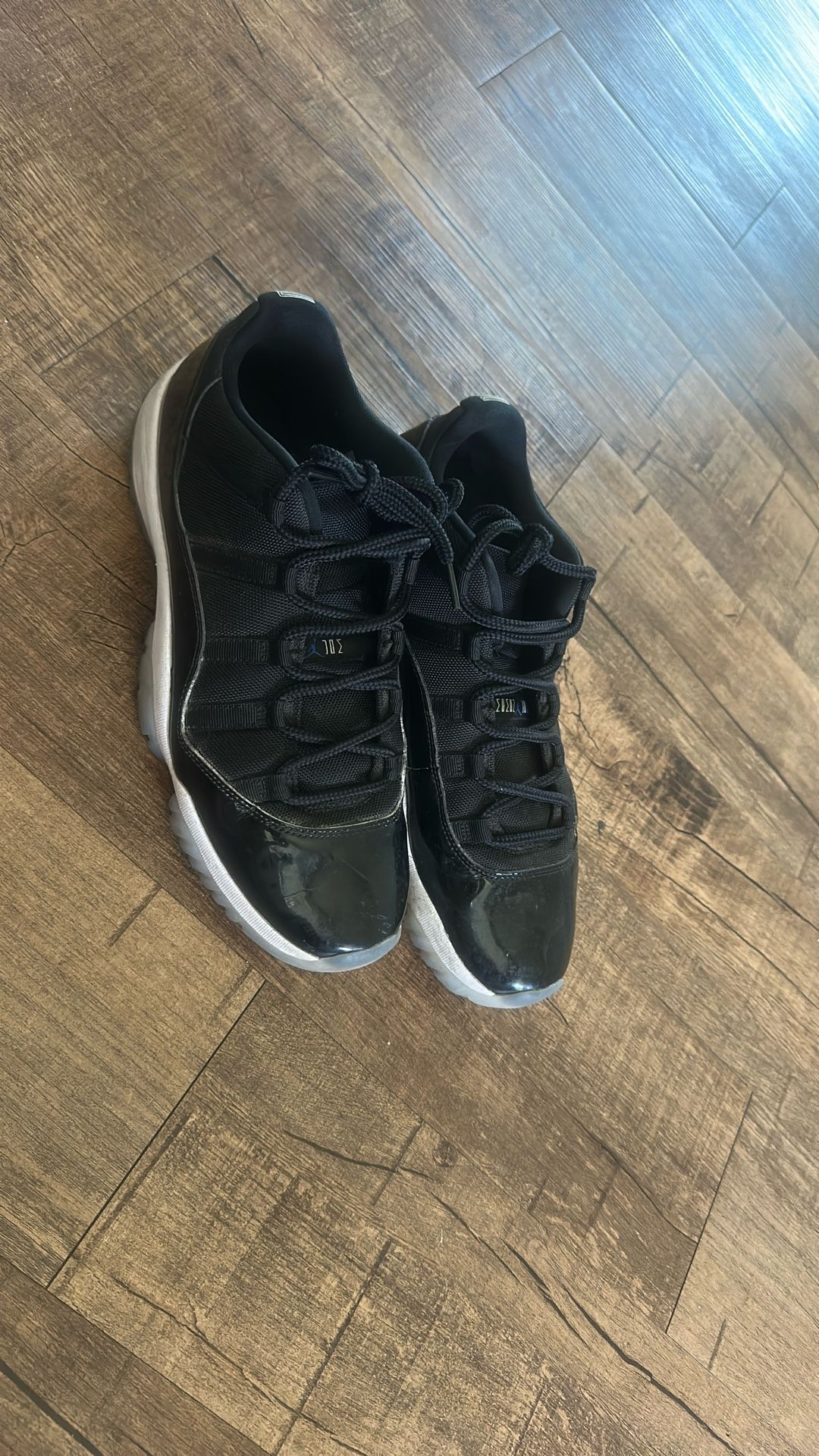 Men’s Jordan’s Retro Low 11