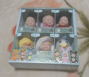 6-pack of 4-inch baby dolls by Doll Lovely