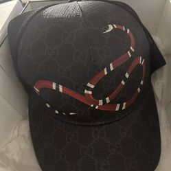NWT Gucci Kingsnake Print GG Supreme Canvas Baseball Hat 