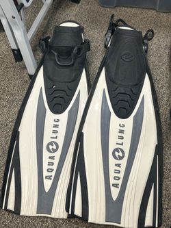 Aqua Lung XL scuba fins