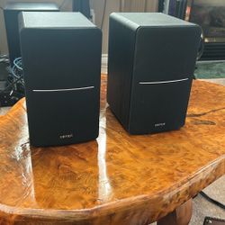 Edifier R1280db Speakers