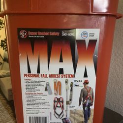 $100 (Brand New ) Max Harness Safety Set 