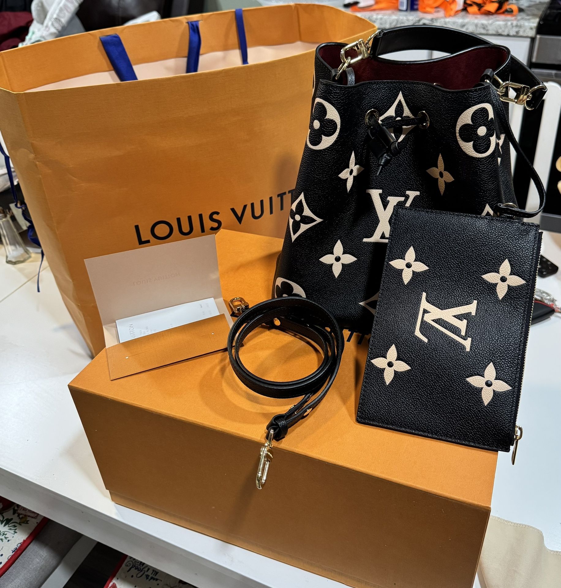 Louis Vuitton Noenoe