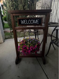 Welcome Sign