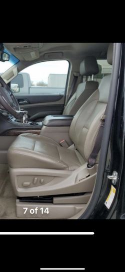 15-20 Suburban Seats, Door Panels, Rug, Console