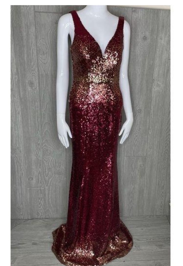 Red & gold sequin super sparkly dress Size 7