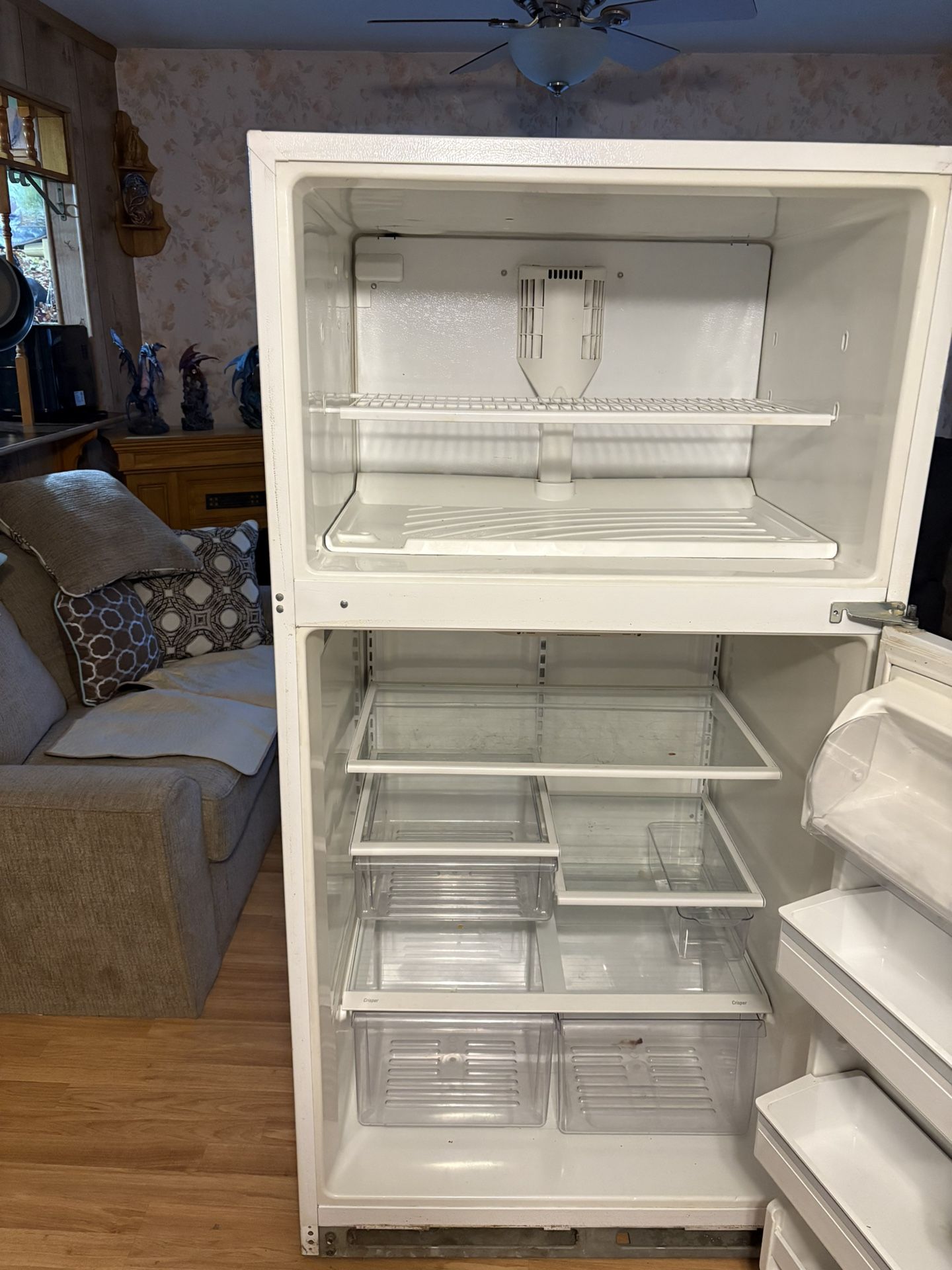 Refrigerator