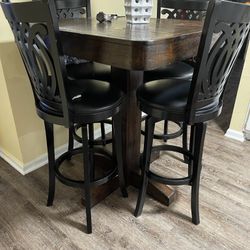 Kitchen Table 4 Chairs 