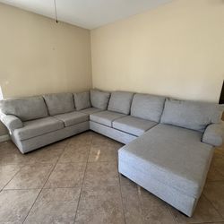Sectional Couch 