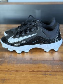 Nike Baseball Cleats 