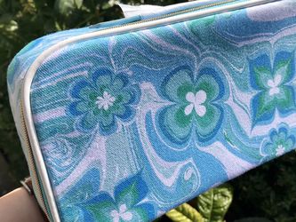 New Estée Lauder Make Up Bag 