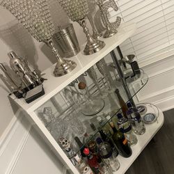 White Glass Bar 