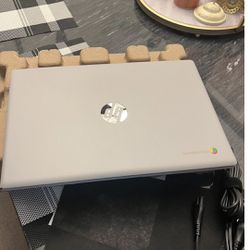 HP - 14" Chromebook Laptop Intel Celeron
