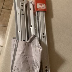Drawer rails