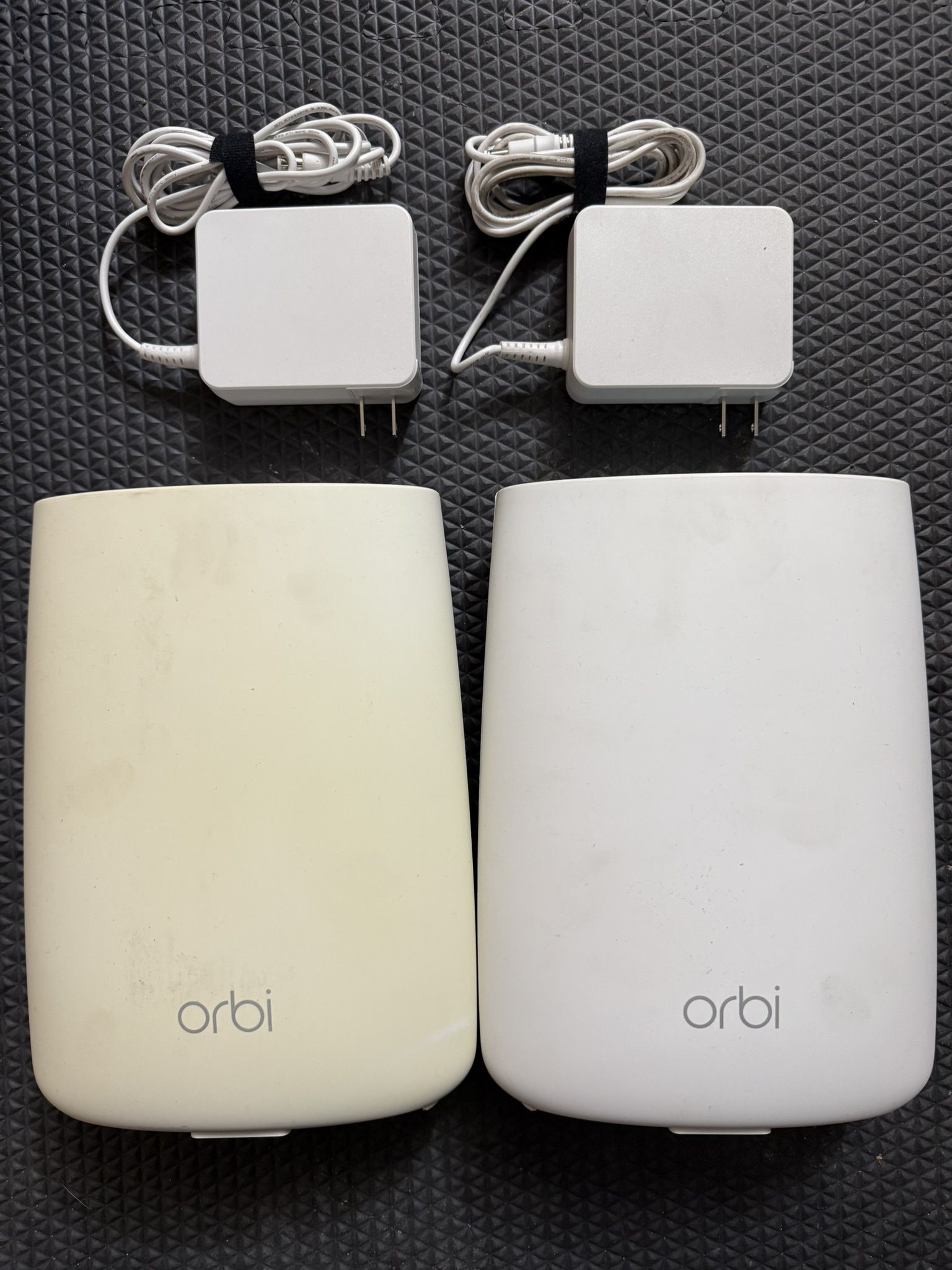 Netgear Orbi RBR50 + Satellite Mesh