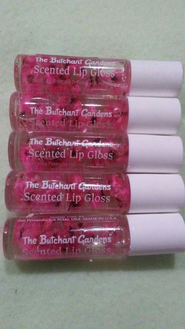 Scented lip gloss
