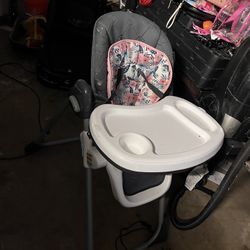 High chair. Pink