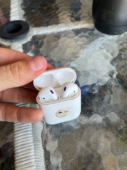 Apple AirPods old gen