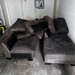 Free Sectional Couch Pieces 