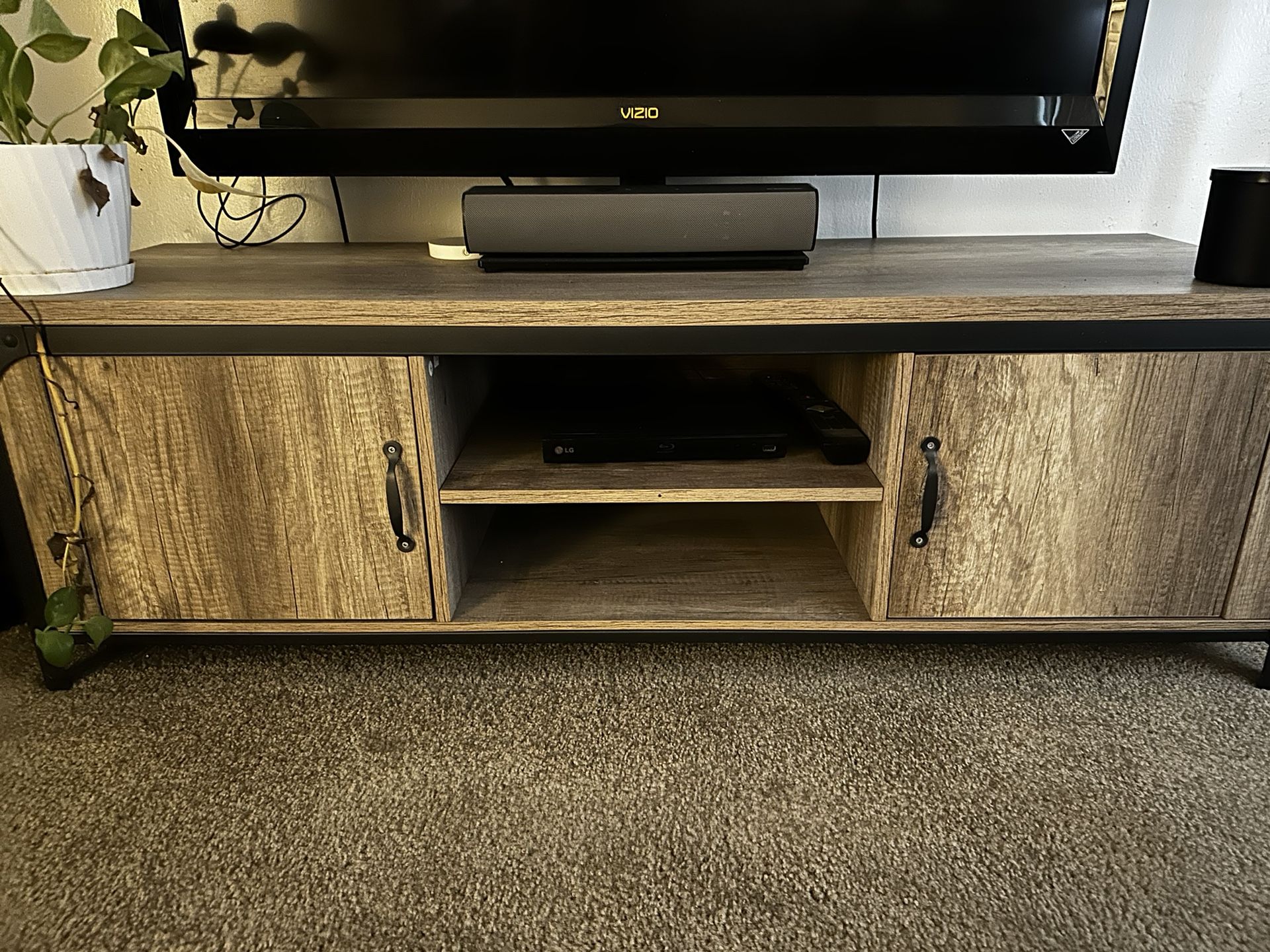 Tv stand