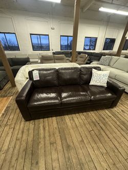 Pre Owned Brown Leather Sofa