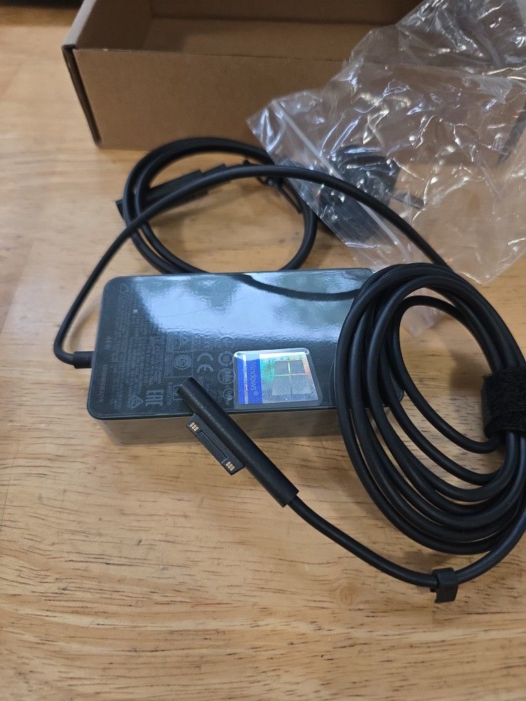 New Microsoft Surface Pro Power Cord 44w