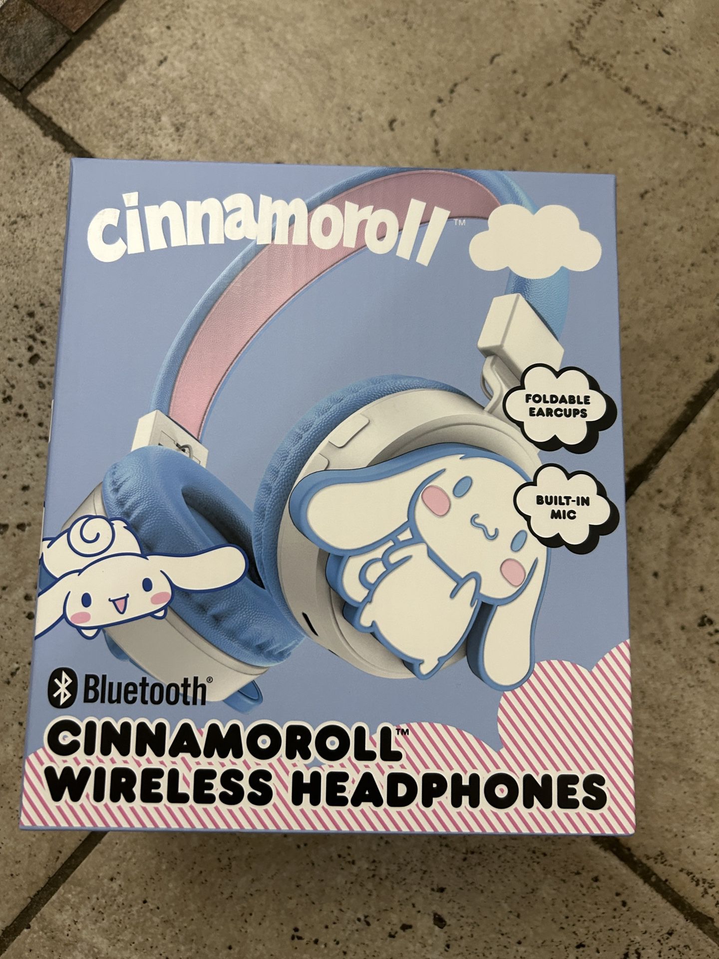 NWT Cinnamoroll Bluetooth wireless headphones