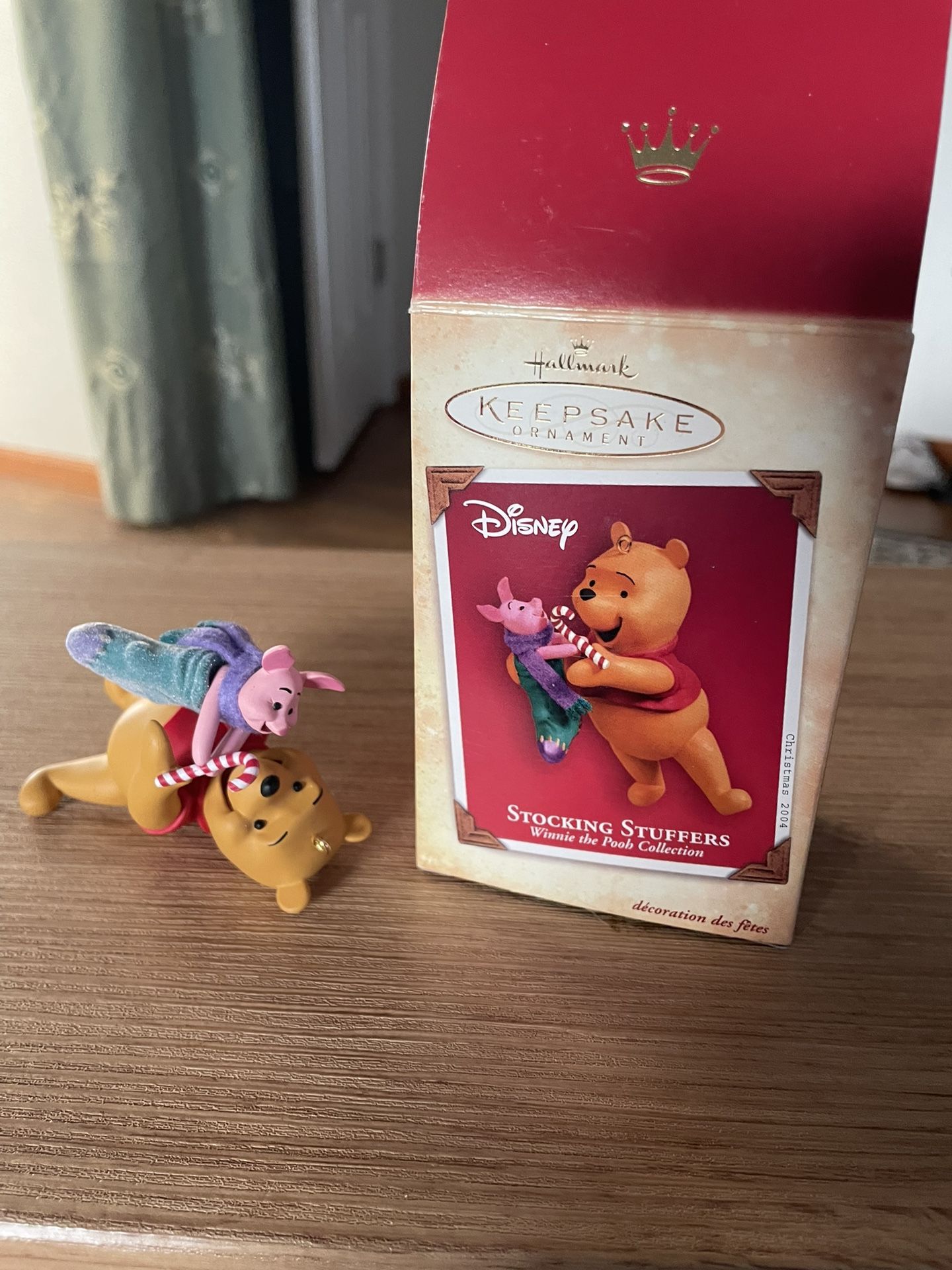 Hallmark Disney Winnie the Pooh Collection 2004 Stocking Stuffer Pooh w/Piglet