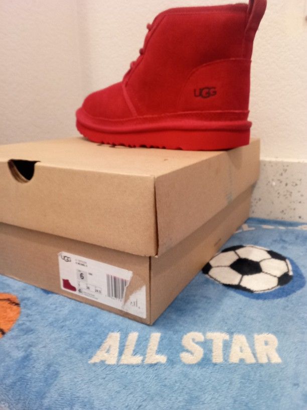 Ugg