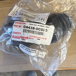 Toyota Sequoia 2001-2005 First Gen 4wd Inner CV Axle Boots And Clamps 