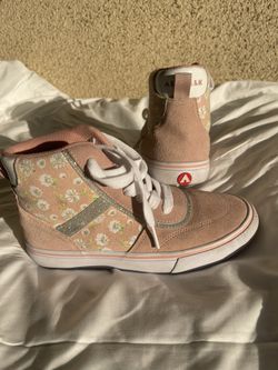 Girl Airwalk High Top Pink Sneakers 