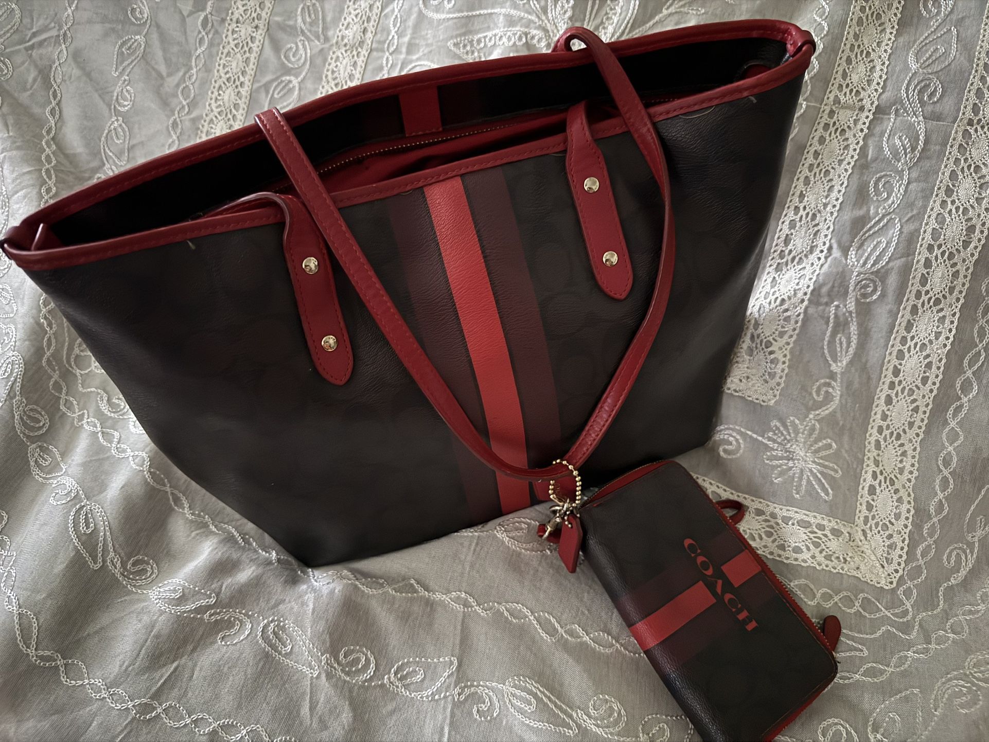 Authentic Coach and wallet beautiful