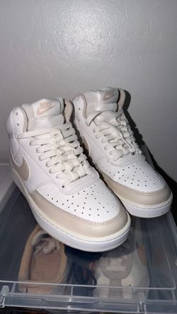 Nike Mid-Top Sneaker White Beige