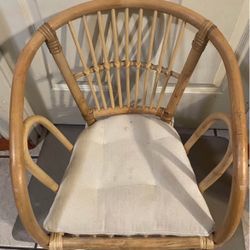 Small Decorative Chair 