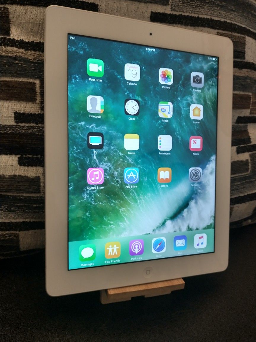 Very Clean Apple iPad 9.7 Inch - Model A1458 Version 10.3.3 Apple Tablet 4th Generation 