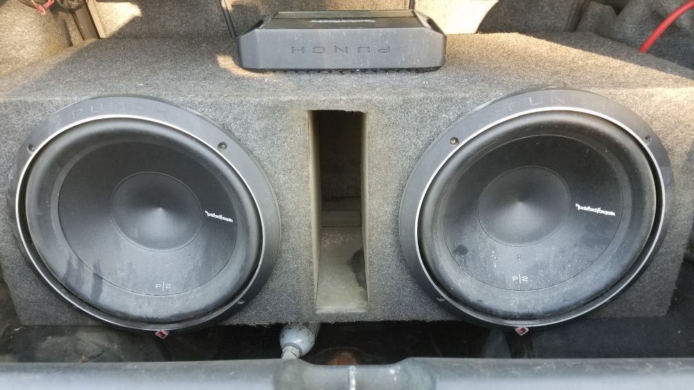 2 12" Roxford Fosgate P2 Subs with a 500.1 matching amp and box