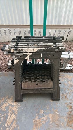 7 plastic sawhorses