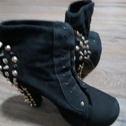 Womens Boots
