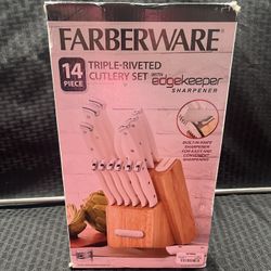NEW - Farberware 14-Piece Triple-Riveted Cutlery Set 