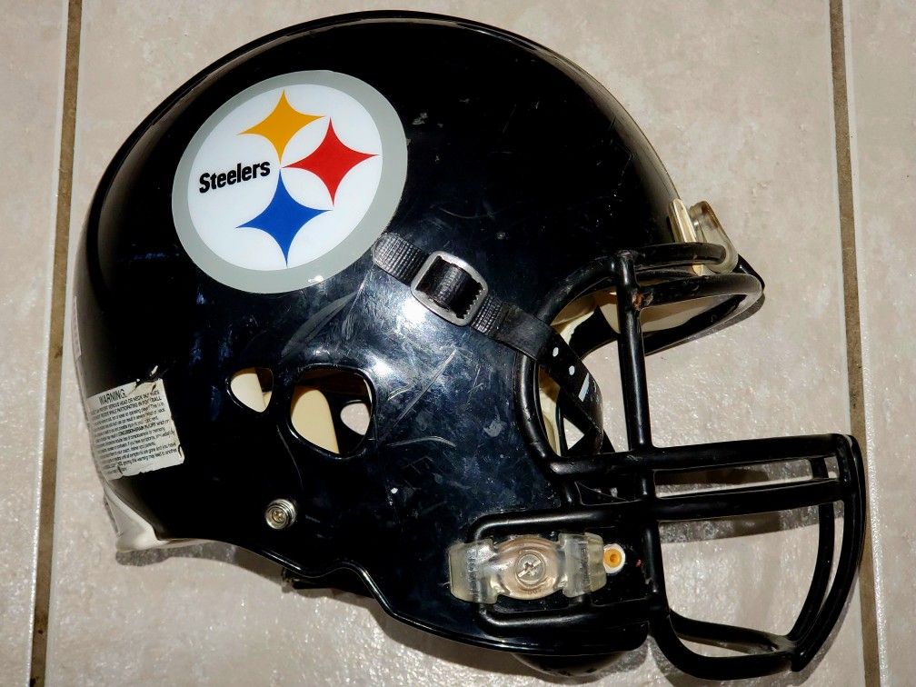 Pittsburgh Steelers game used helmet