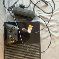 Xbox One w/ HDMI cord and controller 