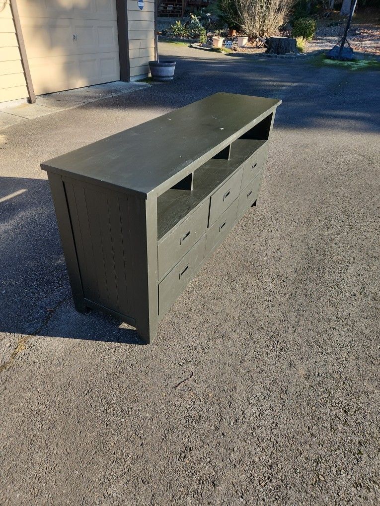 All Wood 6 Drawer Dresser 