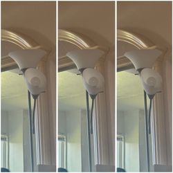 3 Floor Lamp – Simple and Functional